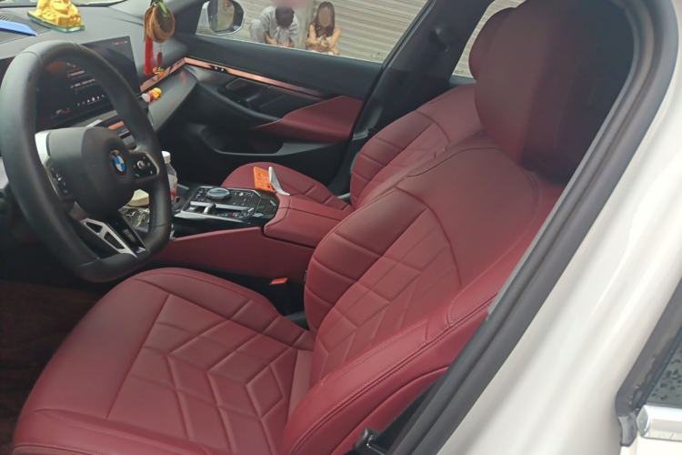 Used BMW 5 Series 2025 525Li M Sport Package Driver Seat