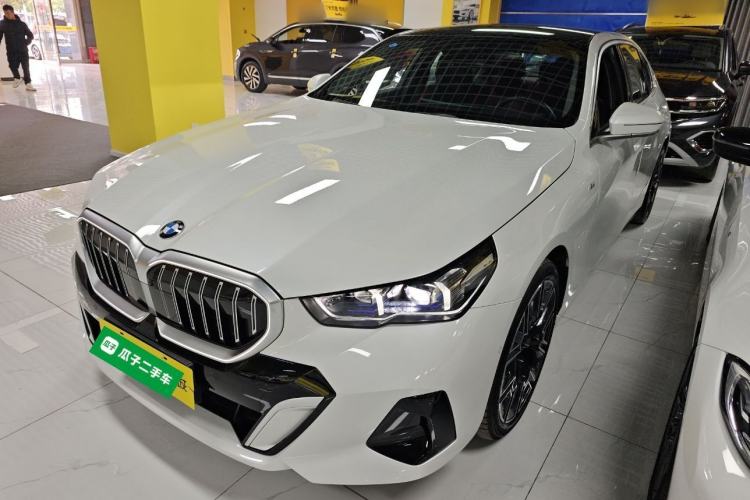 Used BMW 5 Series 2025 530Li Luxury Edition M Sport Package