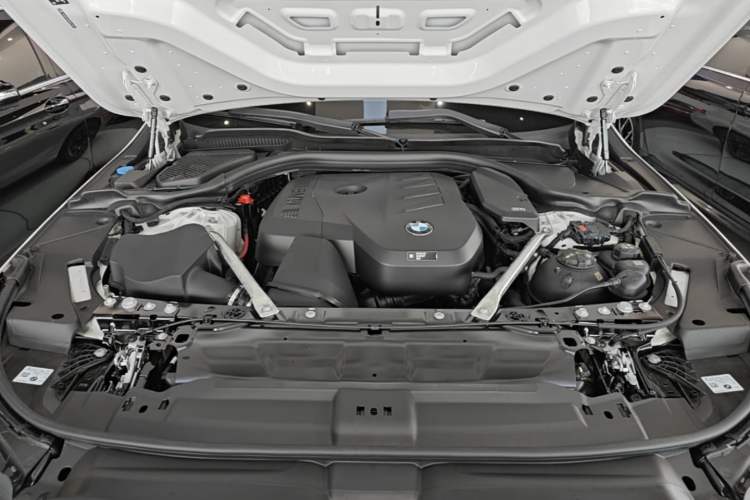 Used BMW 5 Series 2025 530Li Luxury Edition M Sport Package Engine Bay