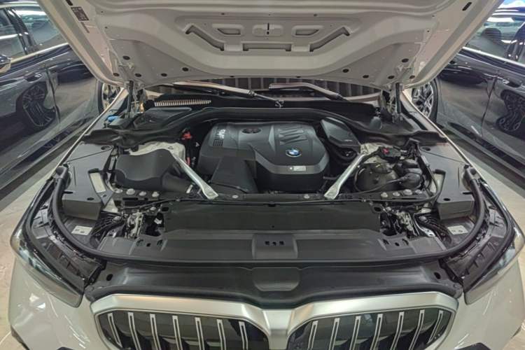 Used BMW 5 Series 2025 530Li Leading Model M Sport Package Engine Bay