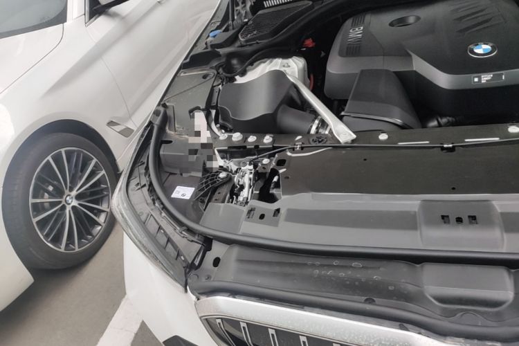 Used BMW 5 Series 2025 530Li Luxury Edition M Sport Package Engine Bay Right
