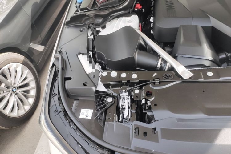 Used BMW 5 Series 2025 530Li Leading Model M Sport Package Engine Bay Right
