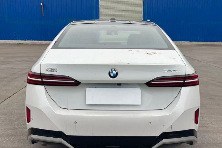 Used BMW 5 Series 2025 530Li Luxury Edition M Sport Package Exterior 4