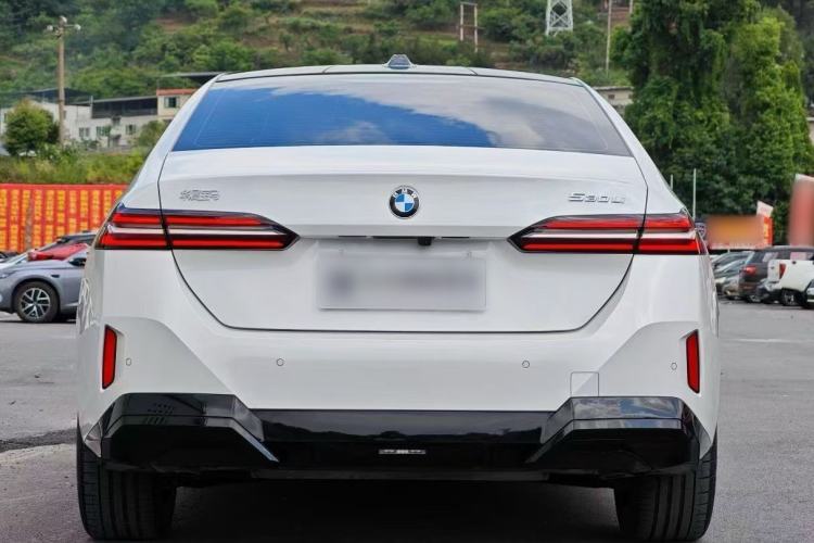 Used BMW 5 Series 2025 530Li Leading Model M Sport Package Exterior 5