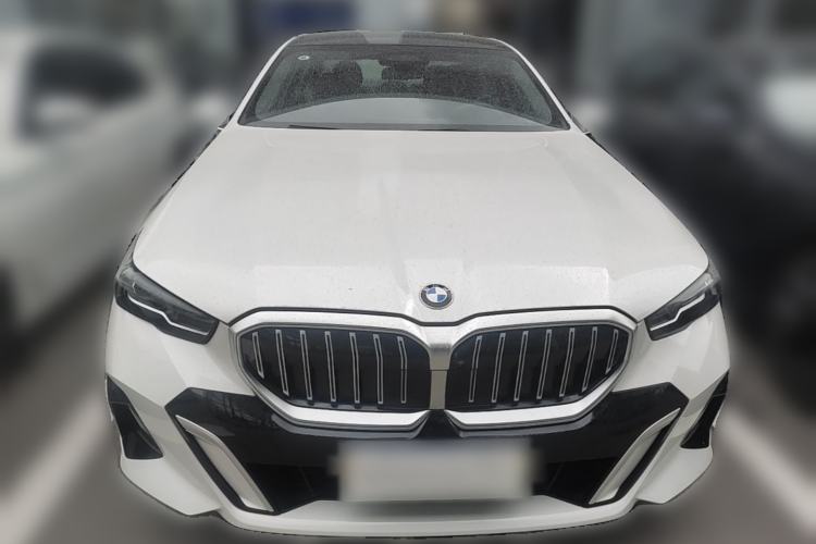 Used BMW 5 Series 2025 530Li Luxury Edition M Sport Package Front