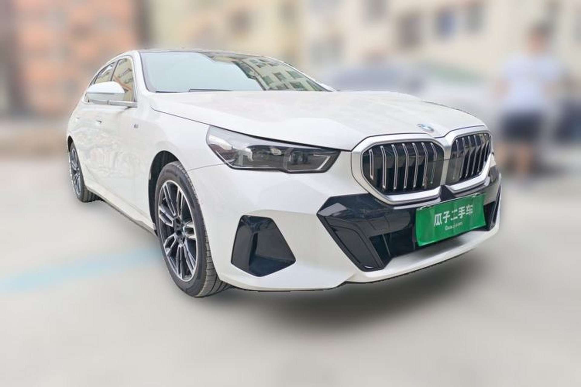Used BMW 5 Series 2025 525Li M Sport Package Front Right 45 Deg