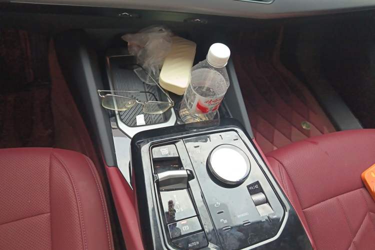 Used BMW 5 Series 2025 525Li M Sport Package Gear Lever