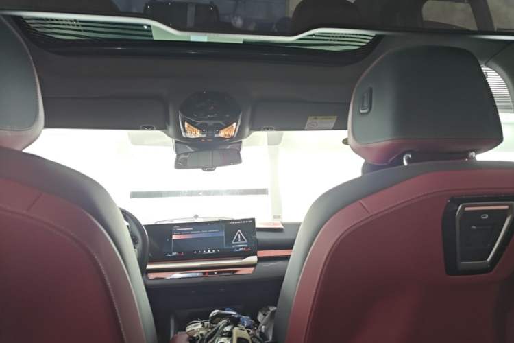 Used BMW 5 Series 2025 530Li Luxury Edition M Sport Package Headliner
