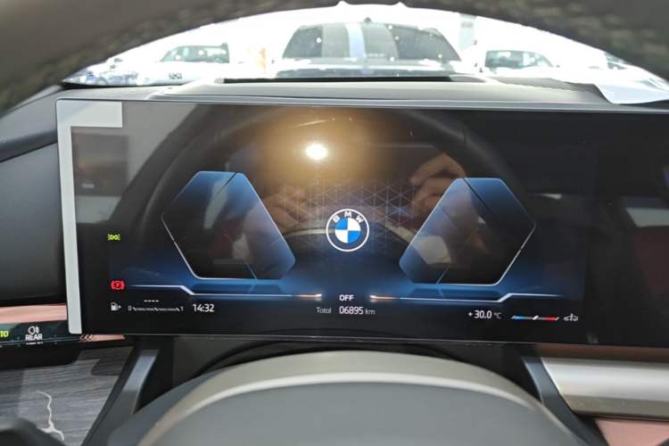 Used BMW 5 Series 2025 530Li Luxury Edition M Sport Package Instrument Cluster