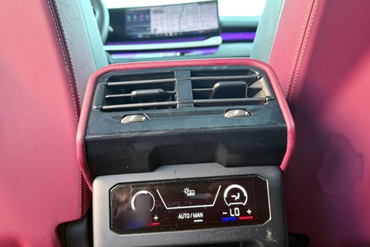 Used BMW 5 Series 2025 530Li Luxury Edition M Sport Package Interior 14