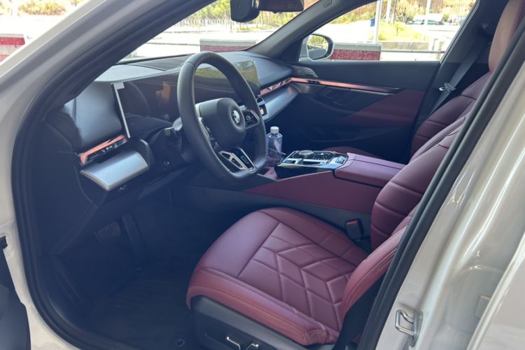Used BMW 5 Series 2025 530Li Leading Model M Sport Package Interior 2