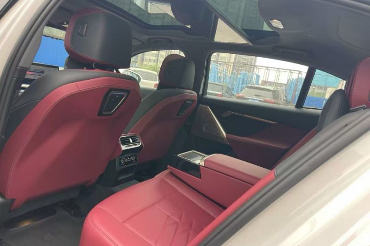 Used BMW 5 Series 2025 530Li Luxury Edition M Sport Package Interior 3