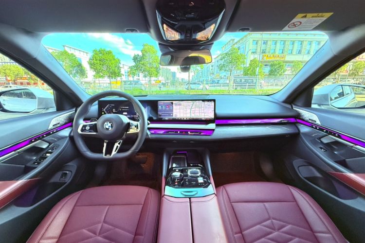 Used BMW 5 Series 2025 530Li Luxury Edition M Sport Package Interior 4