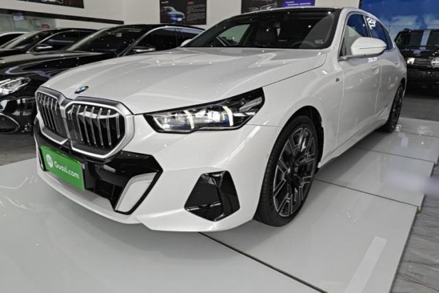Used BMW 5 Series 2025 530Li Luxury Edition M Sport Package