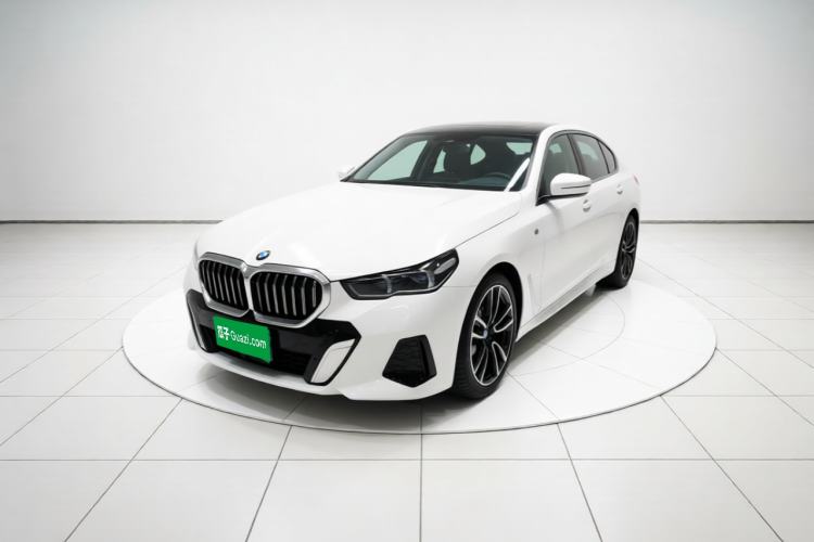 BMW 5 Series 2025 530Li Leading Model M Sport Package