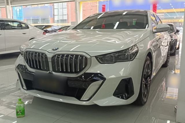 Used BMW 5 Series 2025 530Li Luxury Edition M Sport Package