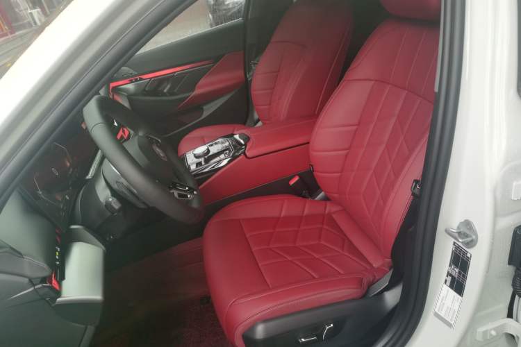 Used BMW 5 Series 2025 530Li Leading Model M Sport Package Left Front Seat