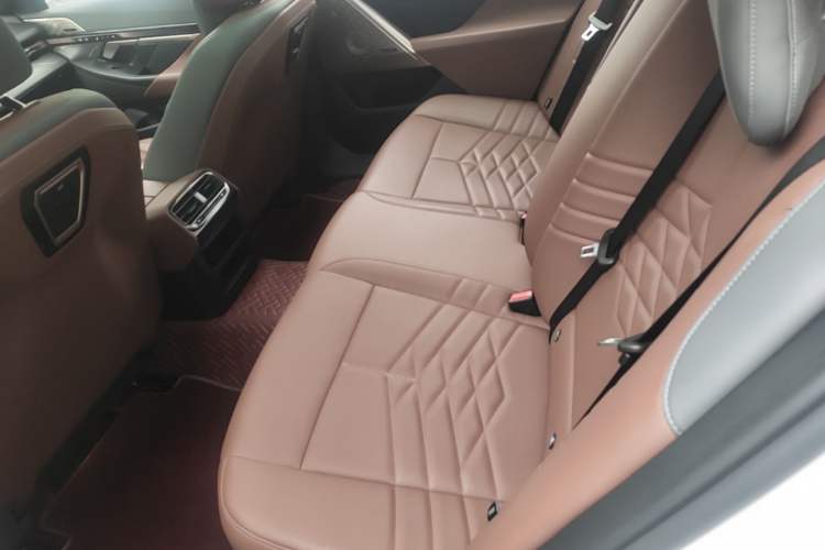 Used BMW 5 Series 2025 530Li Luxury Edition M Sport Package Left Rear Seat