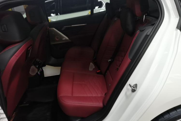 Used BMW 5 Series 2025 530Li Luxury Edition M Sport Package Left Rear Seat