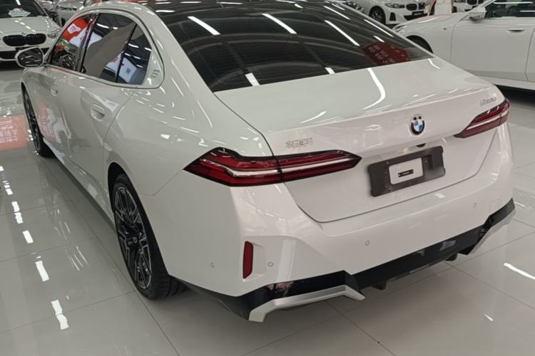 Used BMW 5 Series 2025 530Li Luxury Edition M Sport Package Rear Left 45 Deg