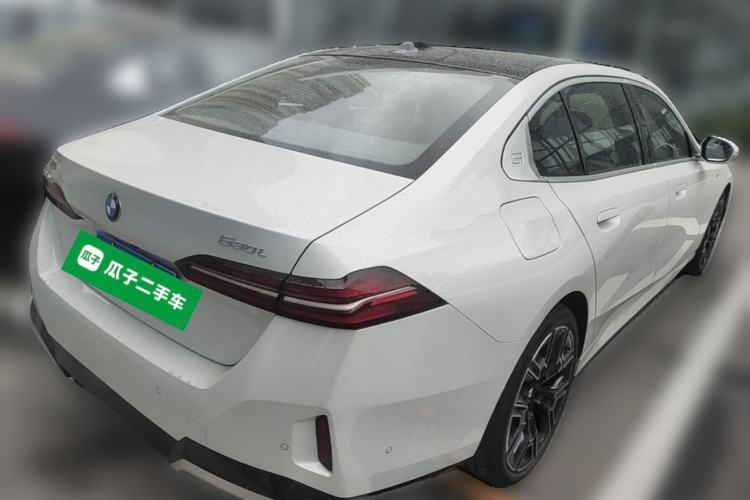 Used BMW 5 Series 2025 530Li Luxury Edition M Sport Package Rear Right 45 Deg