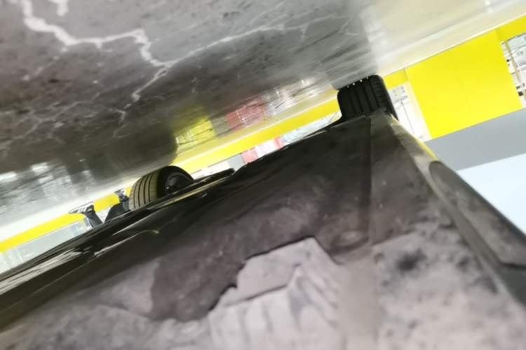 Used BMW 5 Series 2025 530Li Luxury Edition M Sport Package Right Side Sill