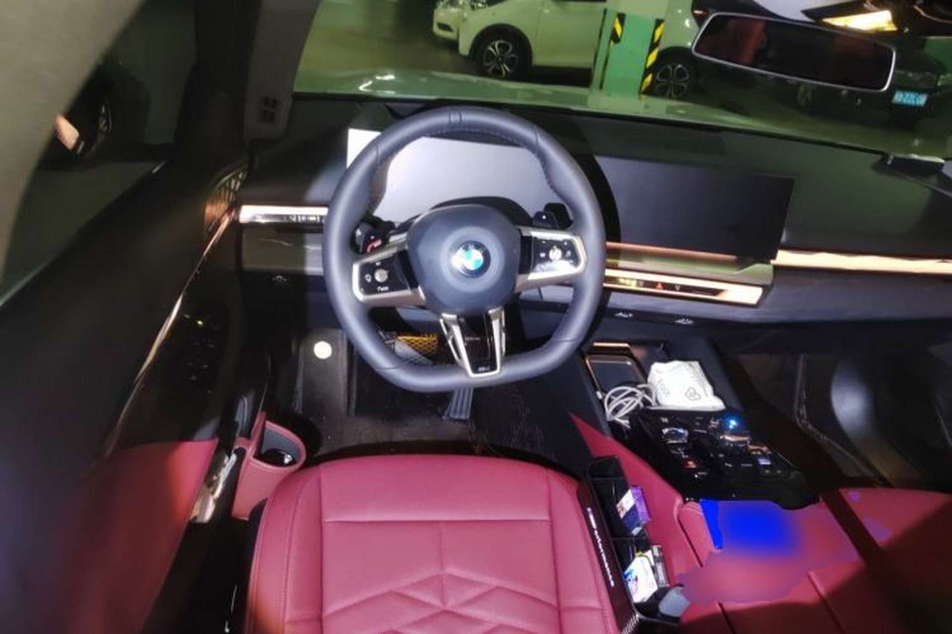Used BMW 5 Series 2025 530Li Luxury Edition M Sport Package Steering Wheel