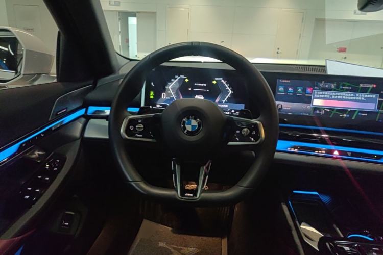 Used BMW 5 Series 2025 530Li Leading Model M Sport Package Steering Wheel