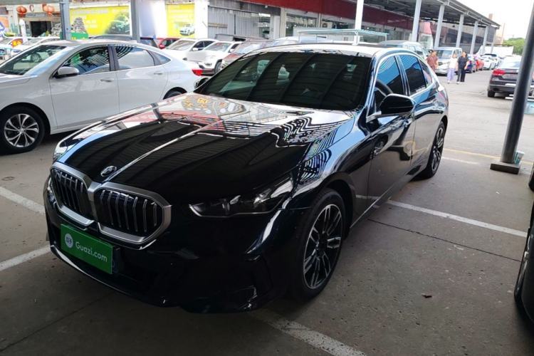 Ojetý BMW 5 Series 2026 525Li M Sport Package Guazi used car, China used car export, Used car for sale, Used cars, Cheapest cars for sale