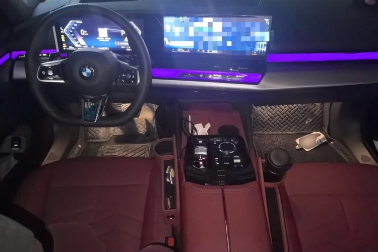 Used BMW 5 Series 2026 Facelift Model 530Li Leading Edition M Sport Package Center Console