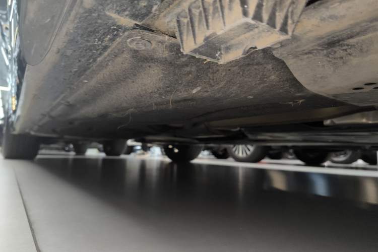 Used BMW 5 Series 2026 530Li Leading M Sport Package Chassis Front Right