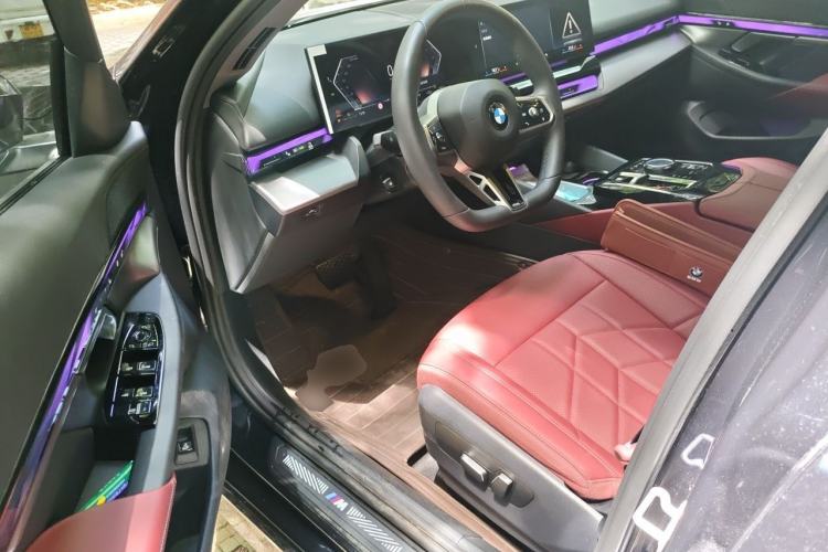 Used BMW 5 Series 2026 525Li M Sport Package Driver Seat