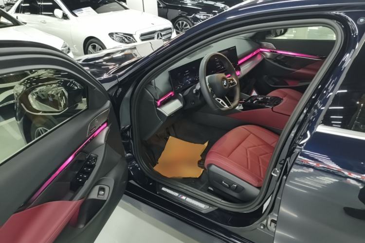 Used BMW 5 Series 2026 530Li Leading M Sport Package Driver Seat