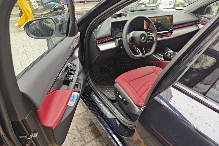 Used BMW 5 Series 2026 Facelift Model 530Li Leading Edition M Sport Package Driver Seat