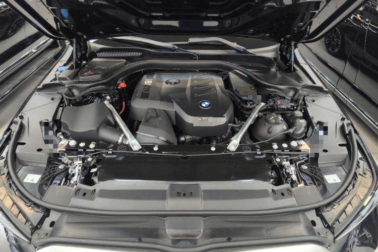 Used BMW 5 Series 2026 530Li Leading M Sport Package Engine Bay