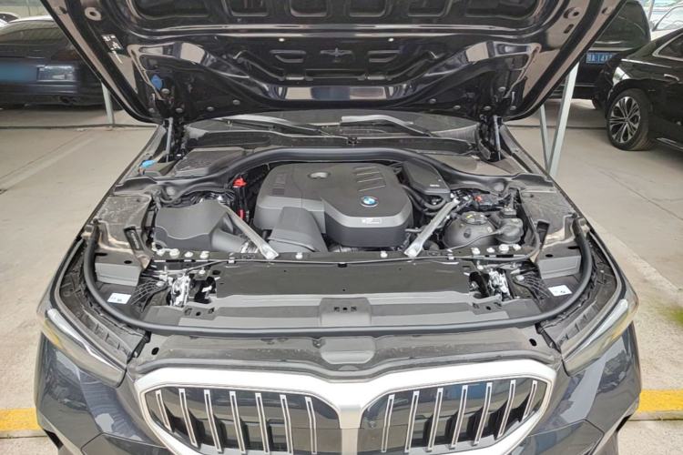 Used BMW 5 Series 2026 Facelift Model 530Li Leading Edition M Sport Package Engine Bay