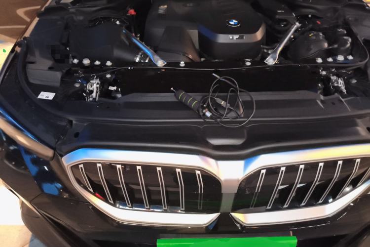 Used BMW 5 Series 2026 530Li Leading M Sport Package Engine Bay