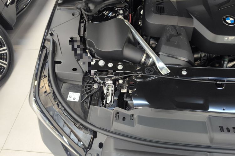 Used BMW 5 Series 2026 530Li Leading M Sport Package Engine Bay Right