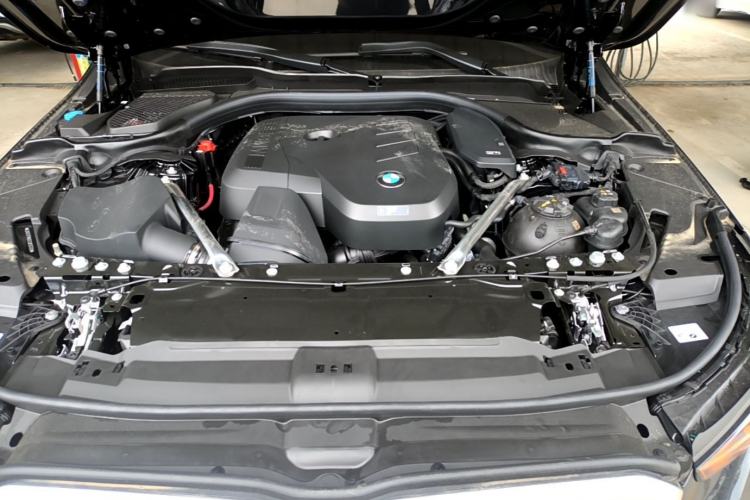 Used BMW 5 Series 2026 Facelift Model 530Li Leading Edition M Sport Package Engine Bay