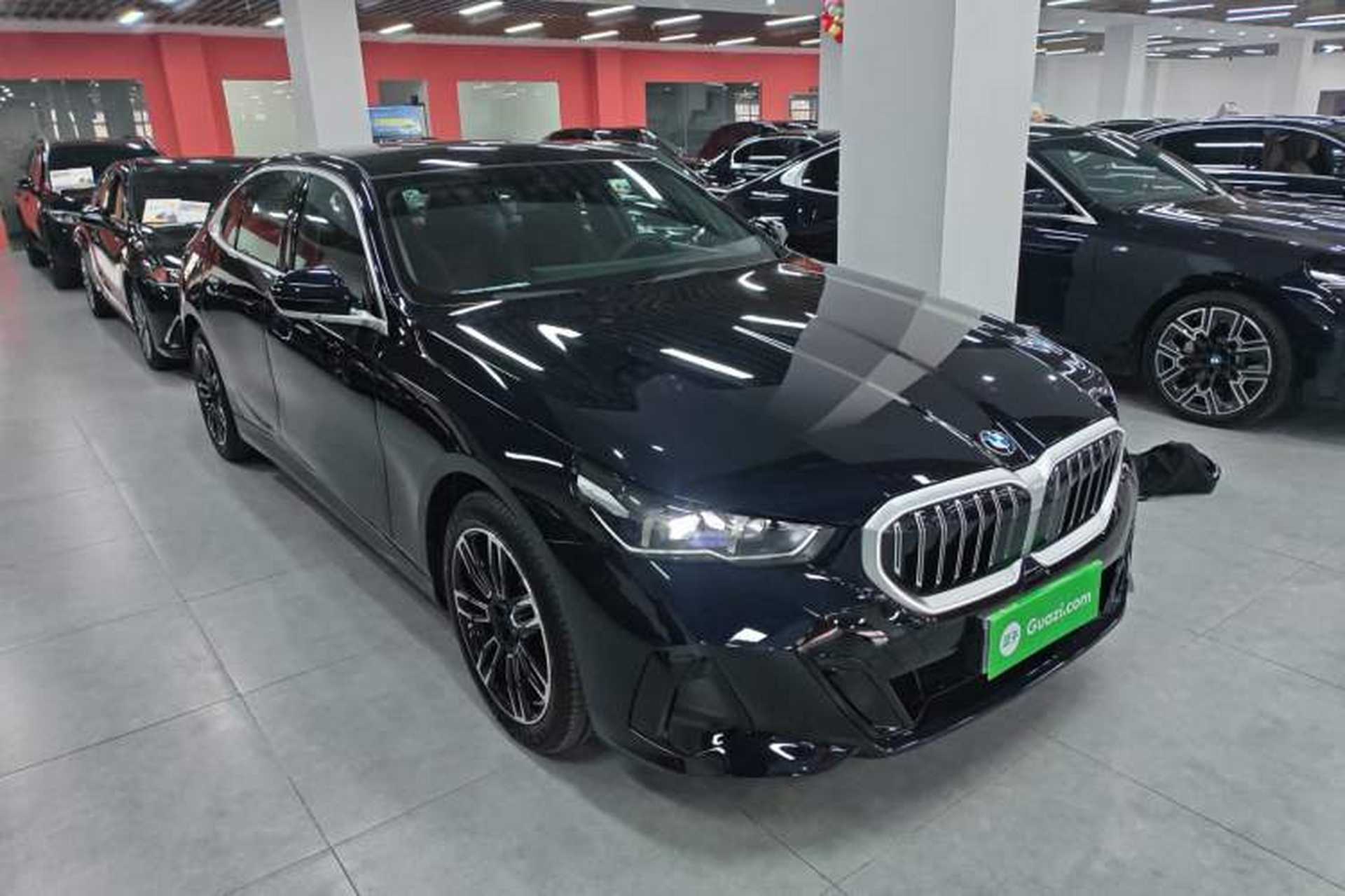Used BMW 5 Series 2026 Facelift Model 530Li Leading Edition M Sport Package Exterior 1