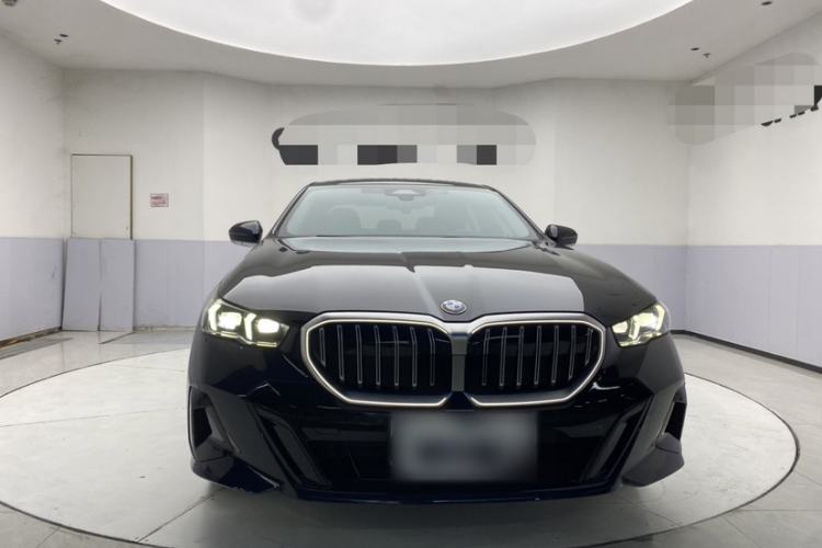 Used BMW 5 Series 2026 530Li Leading M Sport Package Exterior 5