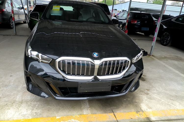 Used BMW 5 Series 2026 Facelift Model 530Li Leading Edition M Sport Package Front