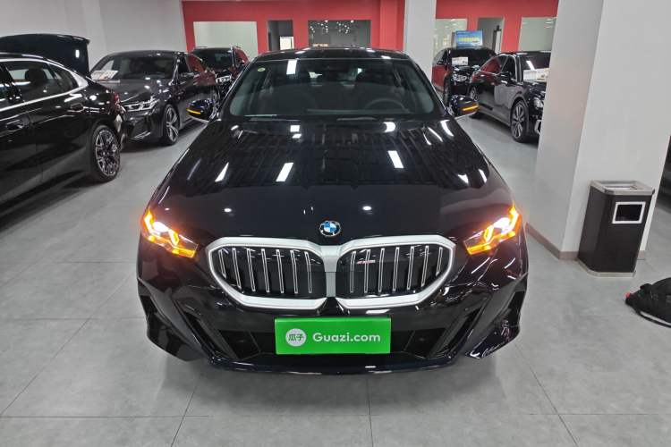 Used BMW 5 Series 2026 Facelift Model 530Li Leading Edition M Sport Package Front