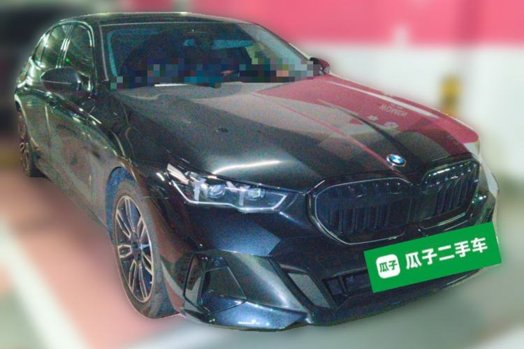 Used BMW 5 Series 2026 530Li Leading M Sport Package Front Right 45 Deg