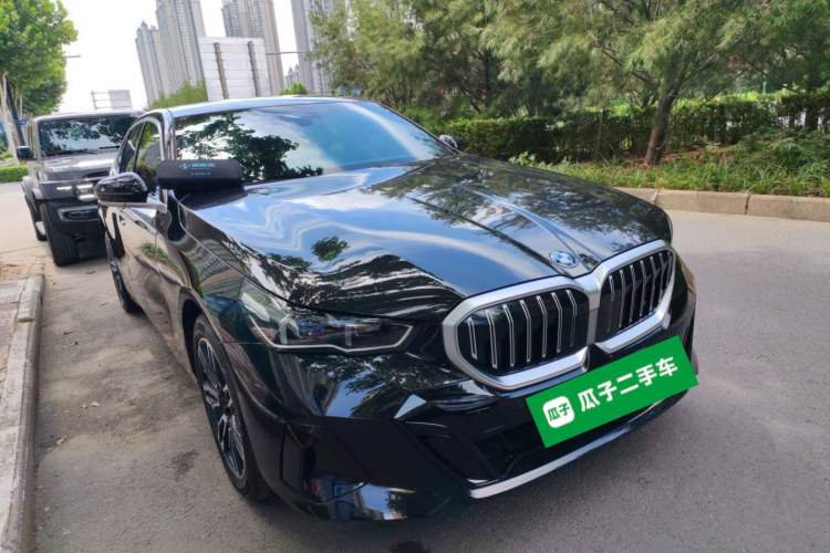 Used BMW 5 Series 2026 525Li M Sport Package Front Right 45 Deg