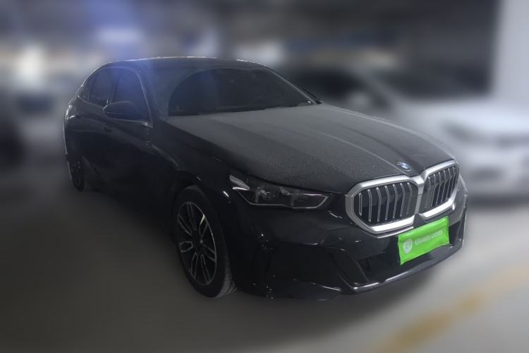 Used BMW 5 Series 2026 Facelift Model 530Li Leading Edition M Sport Package Front Right 45 Deg
