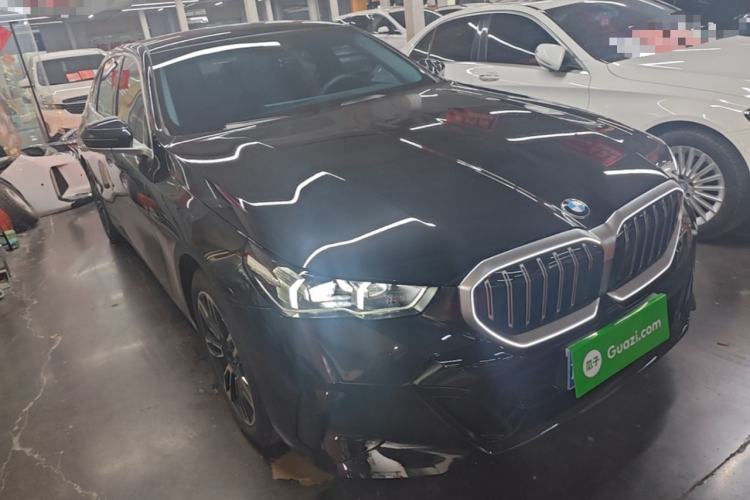 Used BMW 5 Series 2026 525Li M Sport Package Front Right 45 Deg