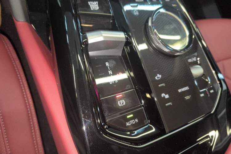 Used BMW 5 Series 2026 530Li Leading M Sport Package Gear Lever