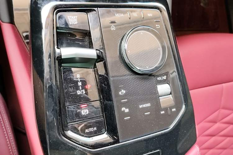 Used BMW 5 Series 2026 Facelift Model 525Li M Sport Package Gear Lever