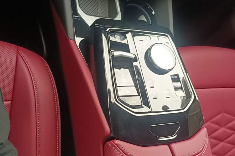 Used BMW 5 Series 2026 Facelift Model 530Li Leading Edition M Sport Package Gear Lever